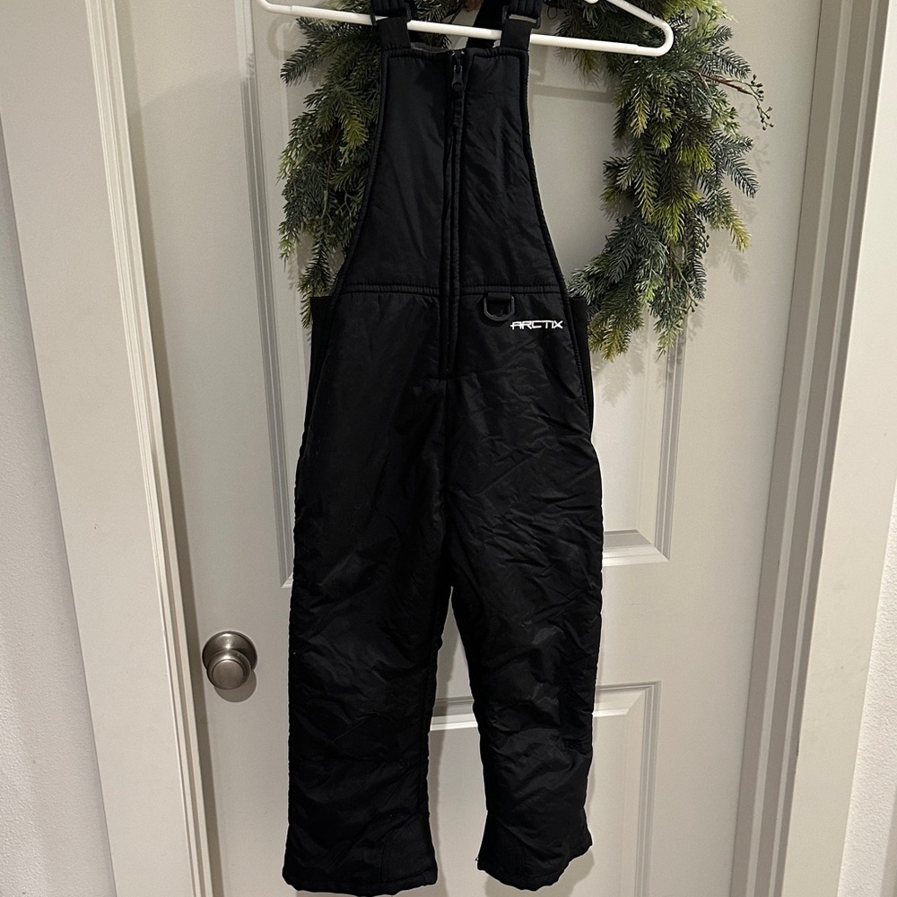 New kids Arctix Black Insulated Snow Bibs